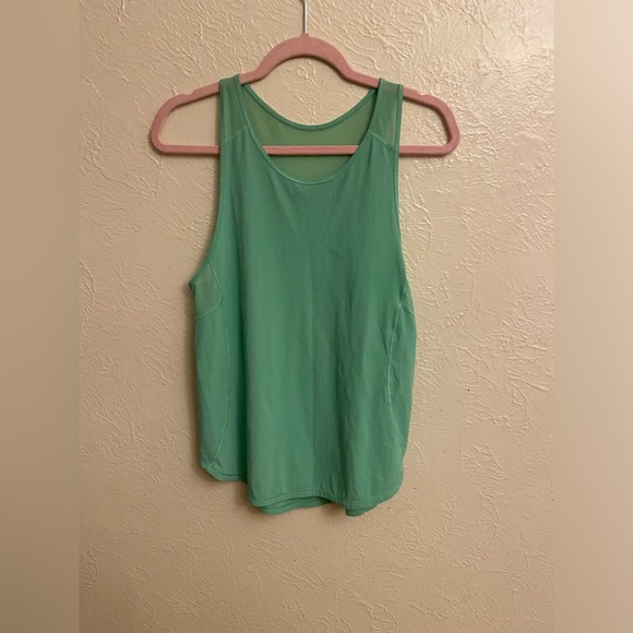 Lululemon top - Picture 2 of 5